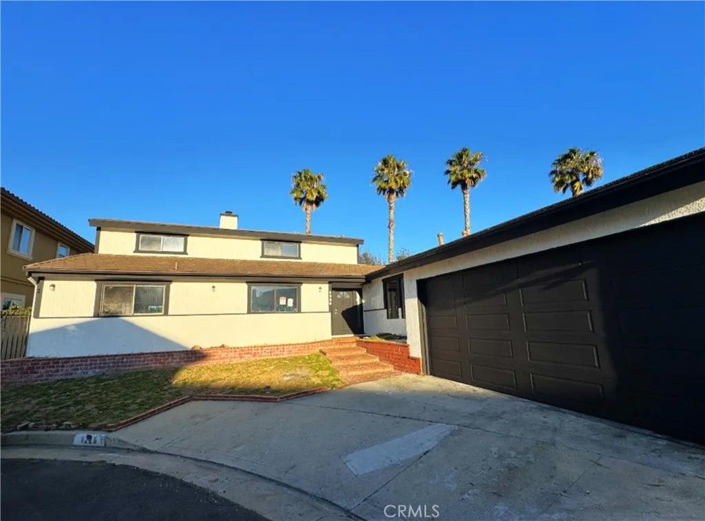 Photo of 4226 Don Carlos Drive, Los Angeles, CA 90008 (MLS # CV26038320)