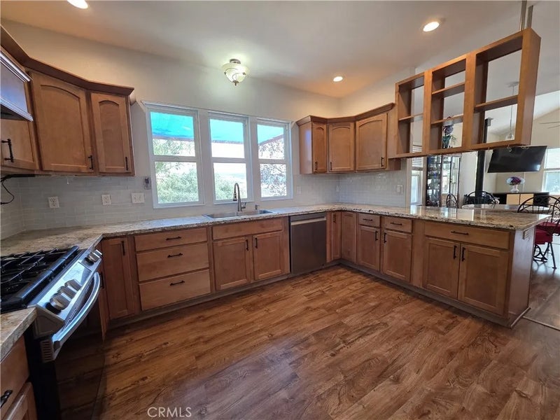 149 View Ln