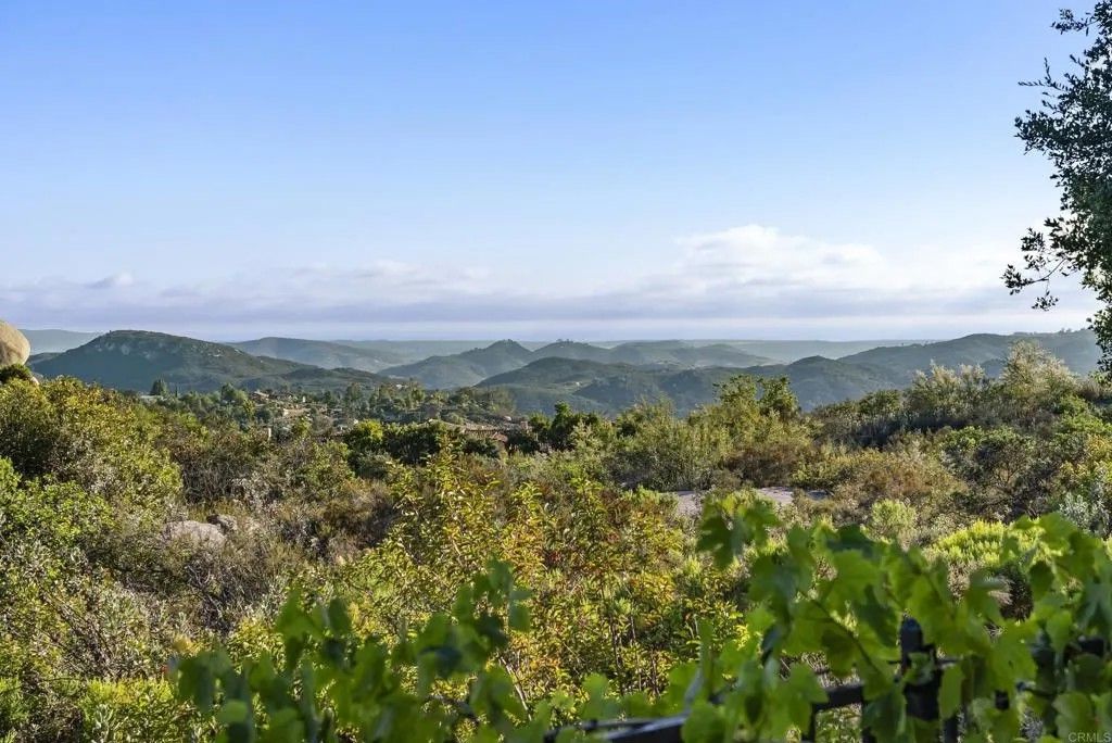 Photo of 28889 Anderson Court, Escondido, CA 92026 (MLS # NDP2602167)