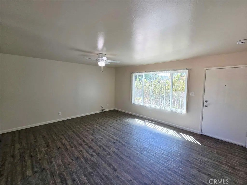 822 Walnut