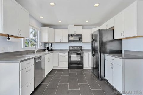 Photo of 806 E 4Th Ave #8, Escondido, CA 92025 (MLS # 250043763)