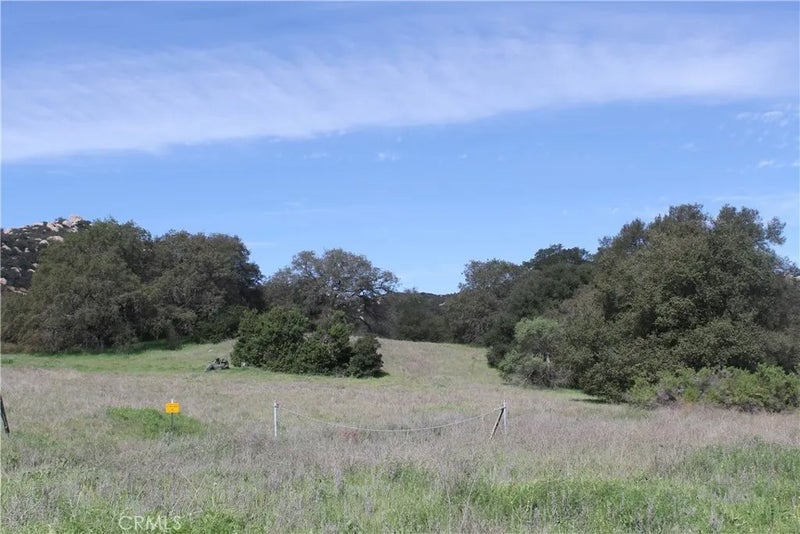 0 Tenaja Road