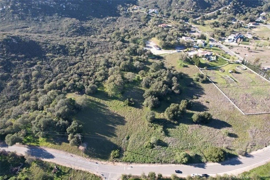 Photo of 0 Tenaja Road, Murrieta, CA 92562 (MLS # SW26051770)