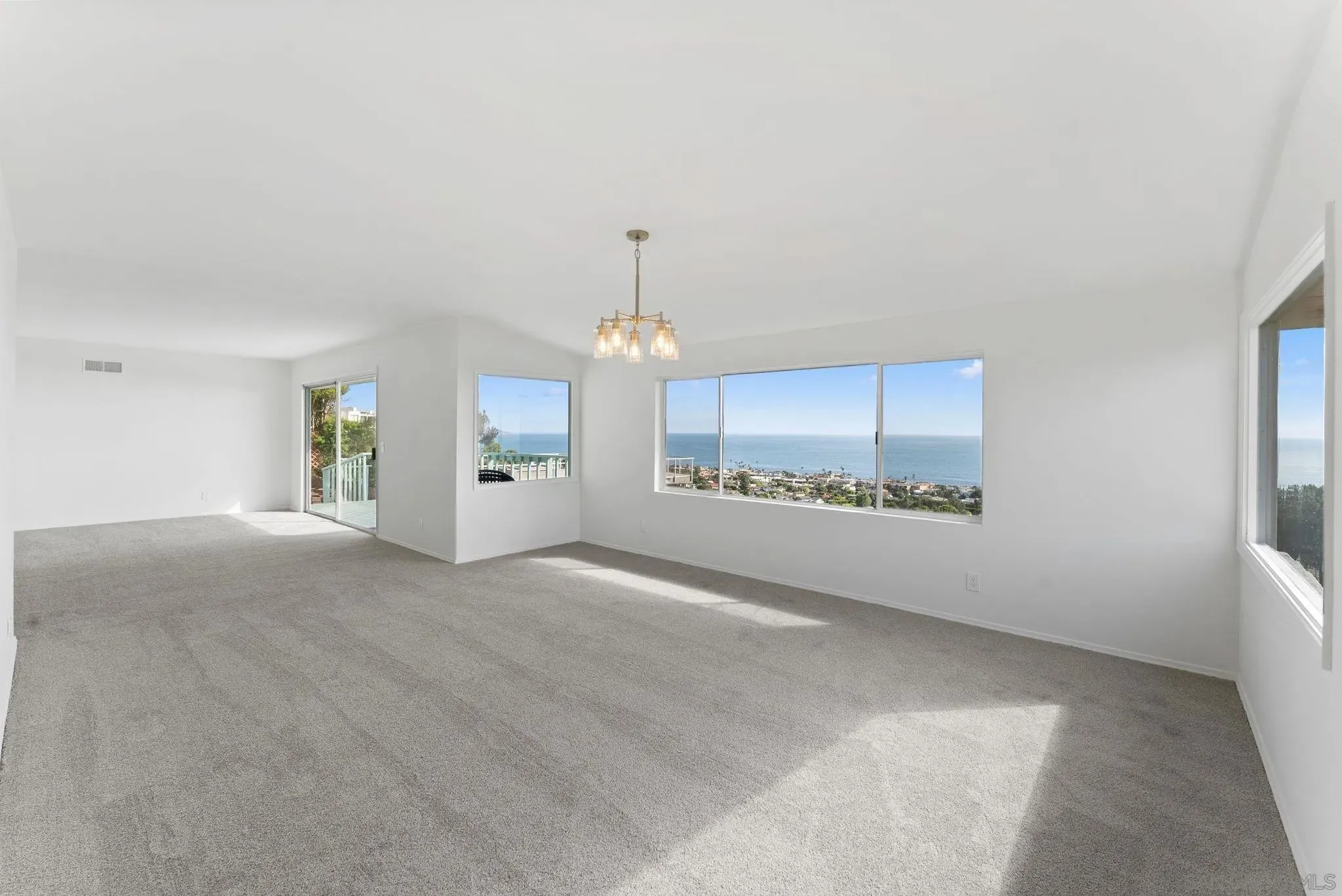 La Jolla, California 92037, United States, 3 Bedrooms Bedrooms, ,3 BathroomsBathrooms,Residential,Active,165341