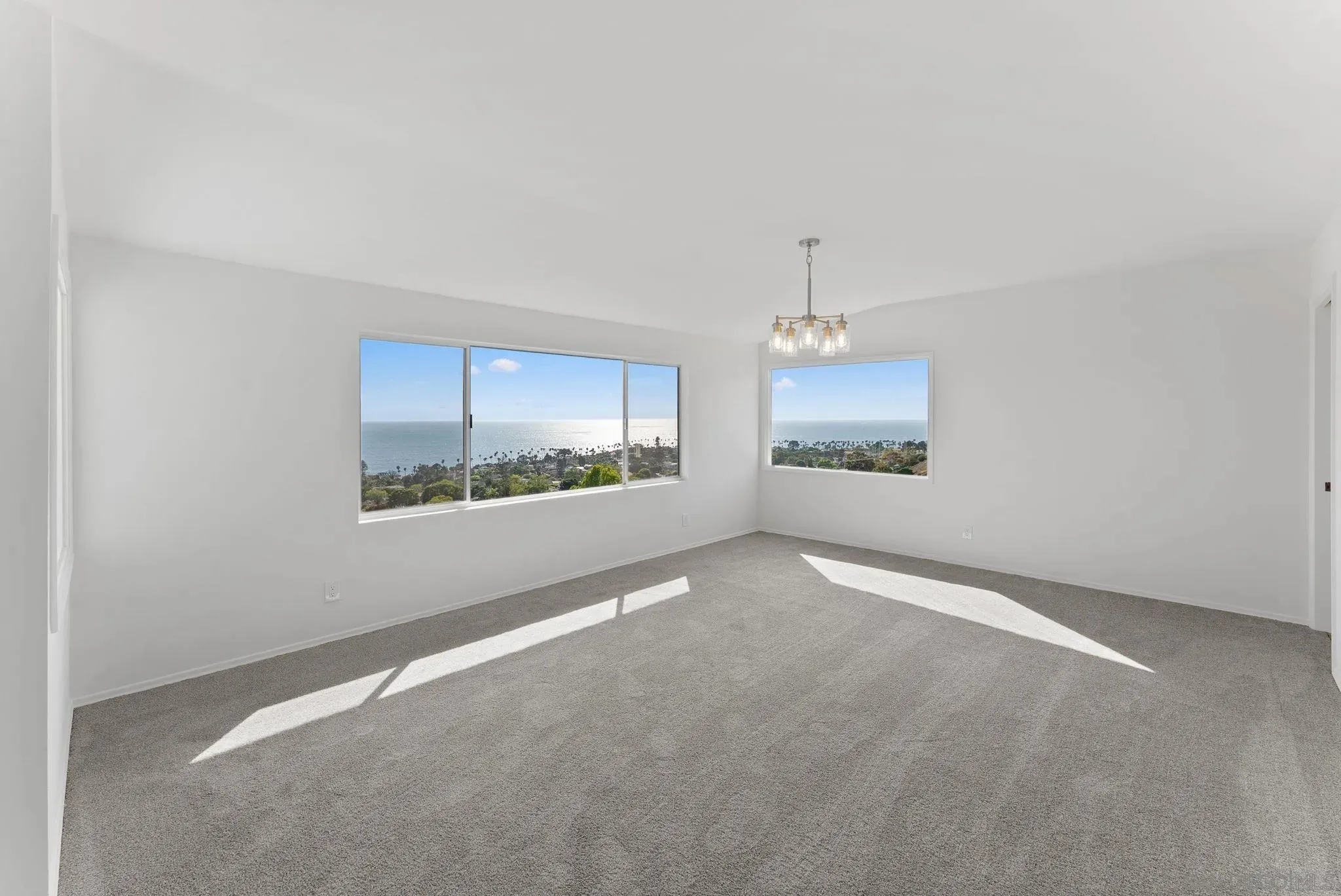 La Jolla, California 92037, United States, 3 Bedrooms Bedrooms, ,3 BathroomsBathrooms,Residential,Active,165341