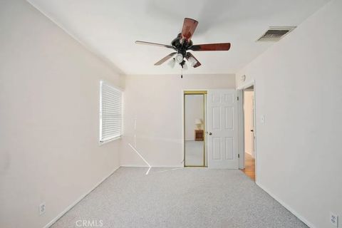 Tiny photo for 6912 Louise Ave, Lake Balboa, CA 91406 (MLS # SR25242955)