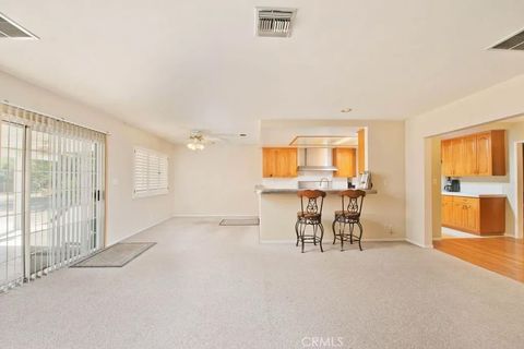 Tiny photo for 6912 Louise Ave, Lake Balboa, CA 91406 (MLS # SR25242955)
