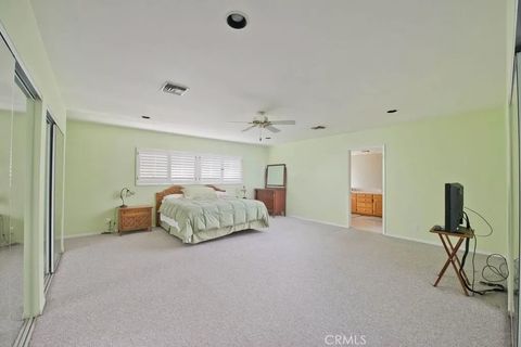 Tiny photo for 6912 Louise Ave, Lake Balboa, CA 91406 (MLS # SR25242955)
