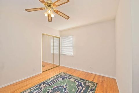 Tiny photo for 6912 Louise Ave, Lake Balboa, CA 91406 (MLS # SR25242955)