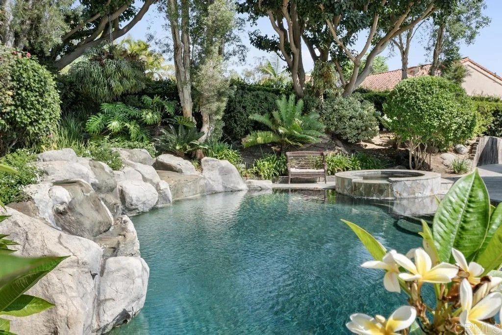 Photo of 17401 Via Cuatro Caminos, Rancho Santa Fe, CA 92067 (MLS # NDP2602668)