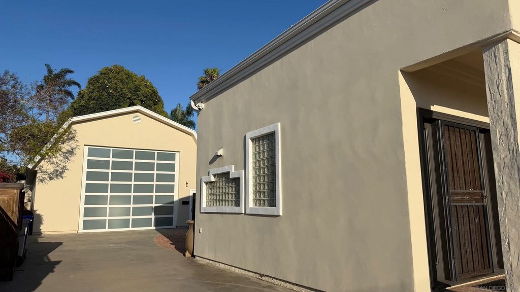 Photo of 2143 Deerpark Dr, San Diego, CA 92110 (MLS # 260007637)