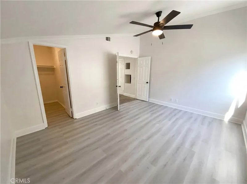 3303 Deaver