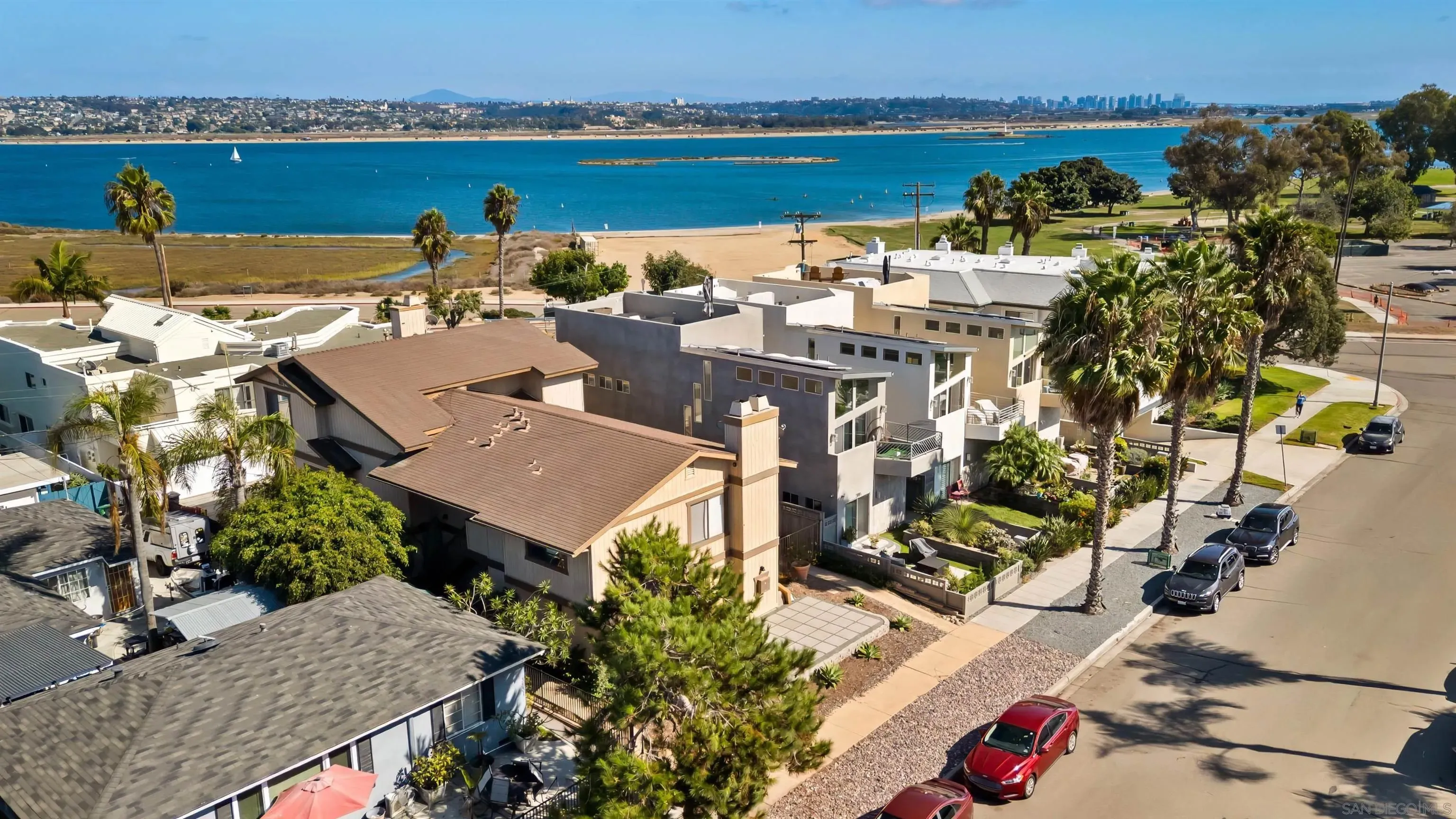San Diego, California 92109, United States, 2 Bedrooms Bedrooms, ,3 BathroomsBathrooms,Residential,Active,233111