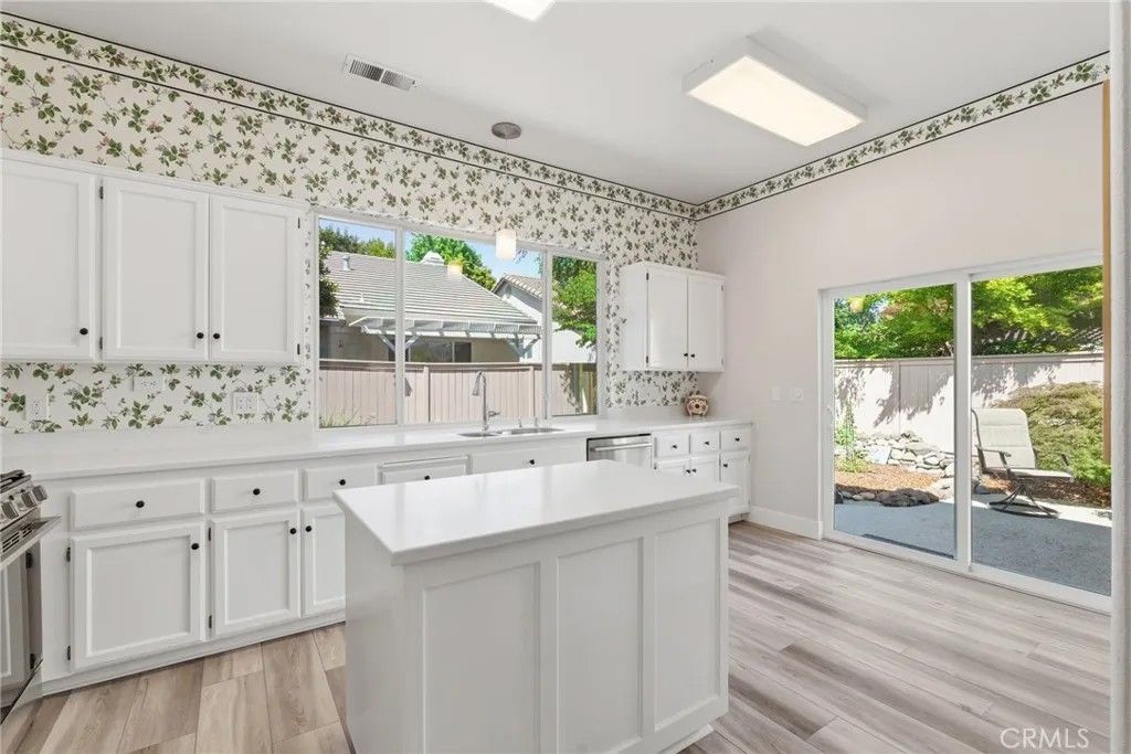 Photo of 311 Mission Serra Ter, Chico, CA 95926 (MLS # SN26080190)