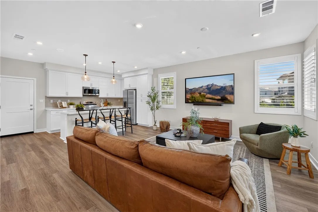 115 Sunstone Place