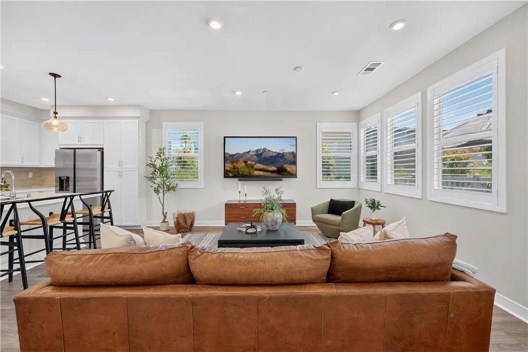 115 Sunstone Place