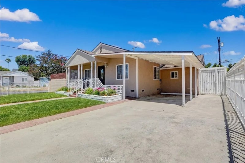 17513 Tiara Street