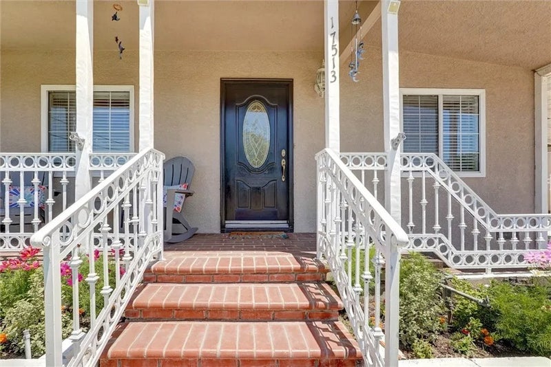 17513 Tiara Street