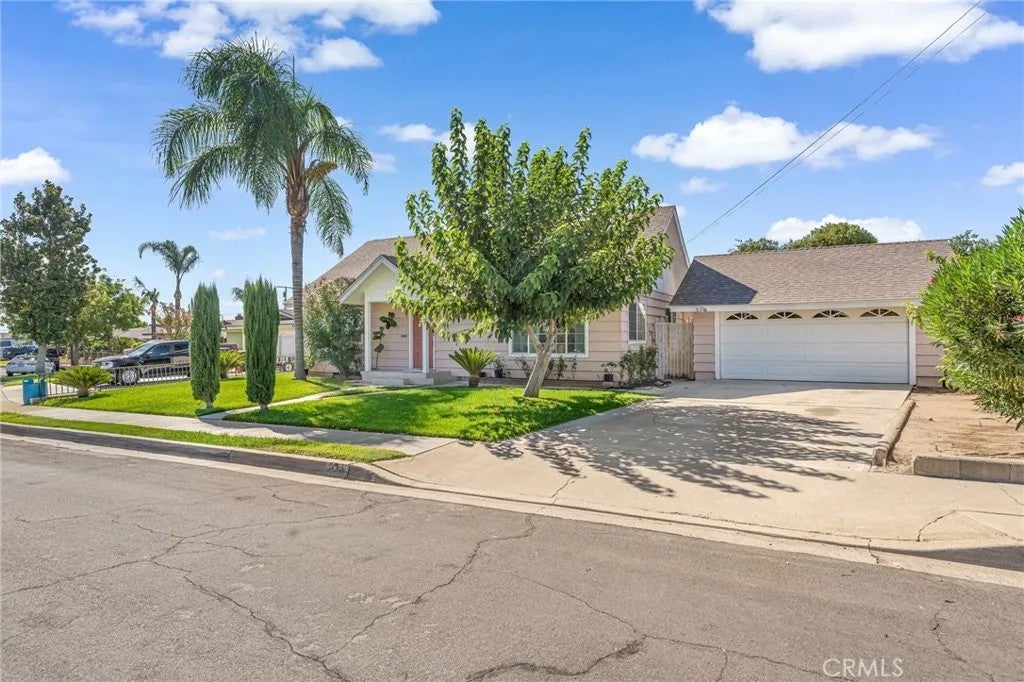 535 E Valencia Street