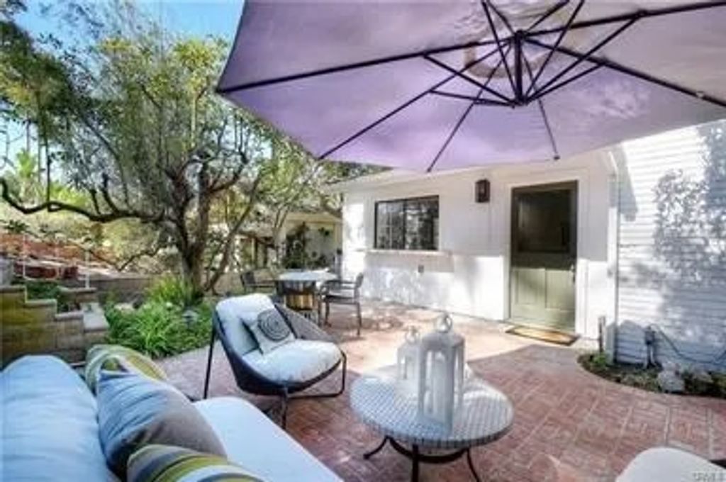 Photo of 721 Jasmine Avenue, Newport Beach, CA 92625 (MLS # OC26073757)