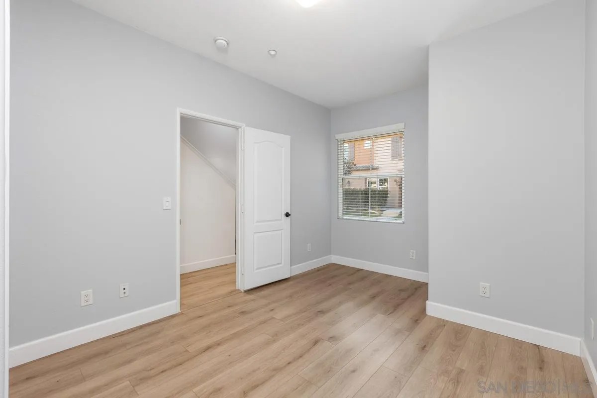 17070 Calle Trevino 3