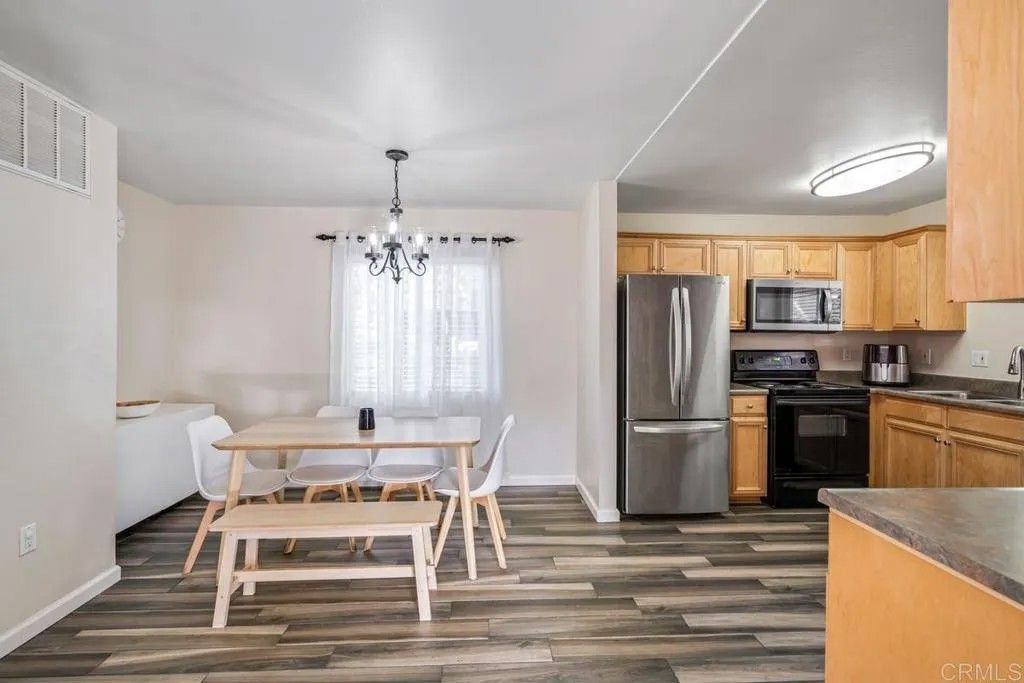 Photo of 2528 White Oak Place #5, Escondido, CA 92027 (MLS # PTP2508438)