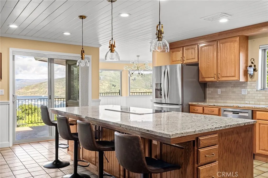 5360 Treasure Hill