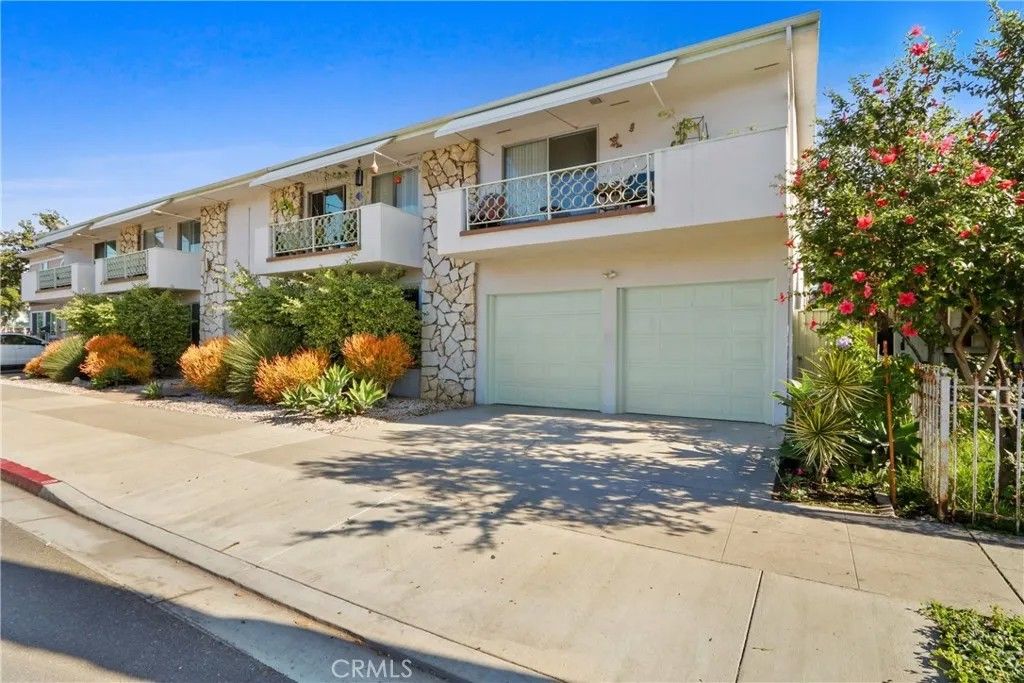 Photo of 840 Cedar Ave. Unit #20 Ave, Long Beach, CA 90813 (MLS # PW25270869)