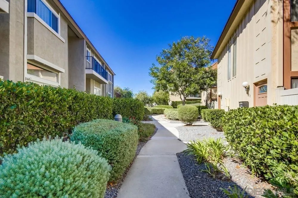 7830 Nightingale Way