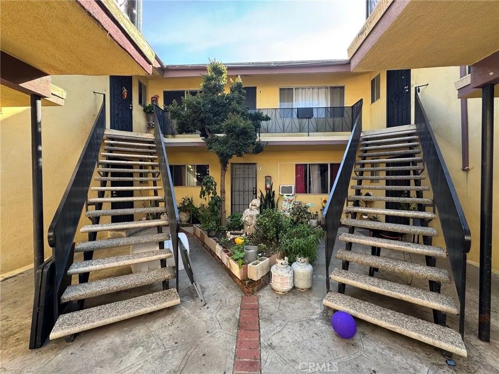 Photo of 3568 Brenton Avenue, Lynwood, CA 90262 (MLS # AR26007034)