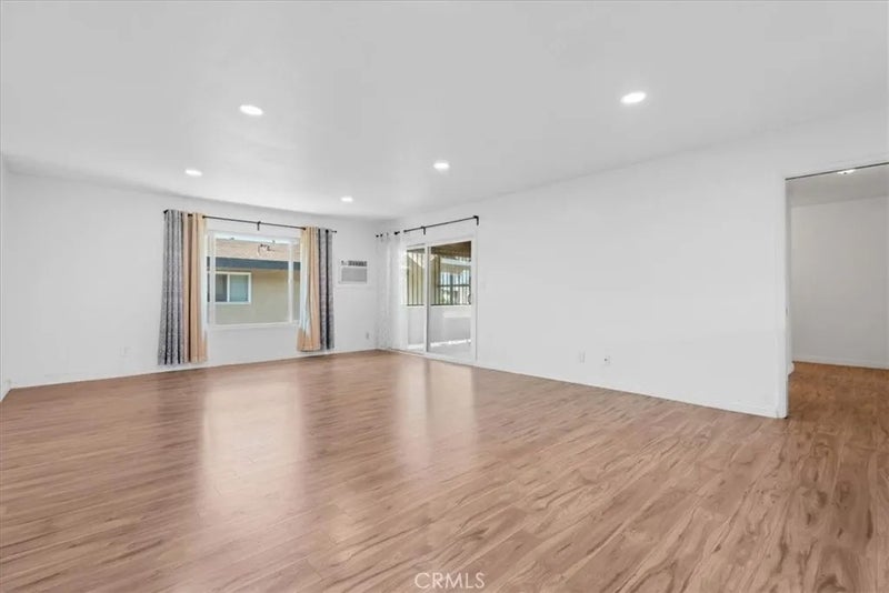 2018 Las Vegas Avenue 4