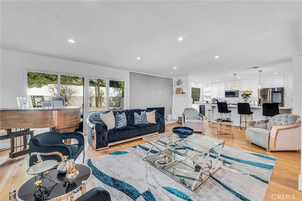 Photo of 5352 Orrville, Woodland Hills, CA 91367 (MLS # SR26012175)