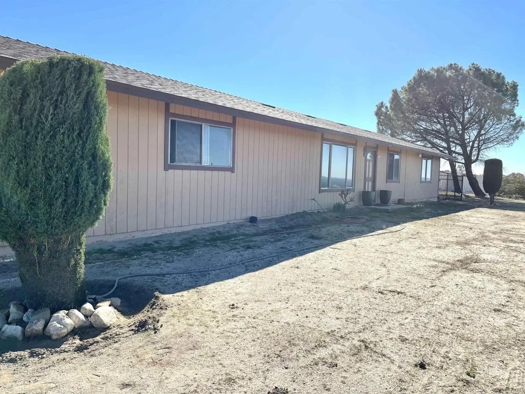 1902 Tierra Del Sol Road