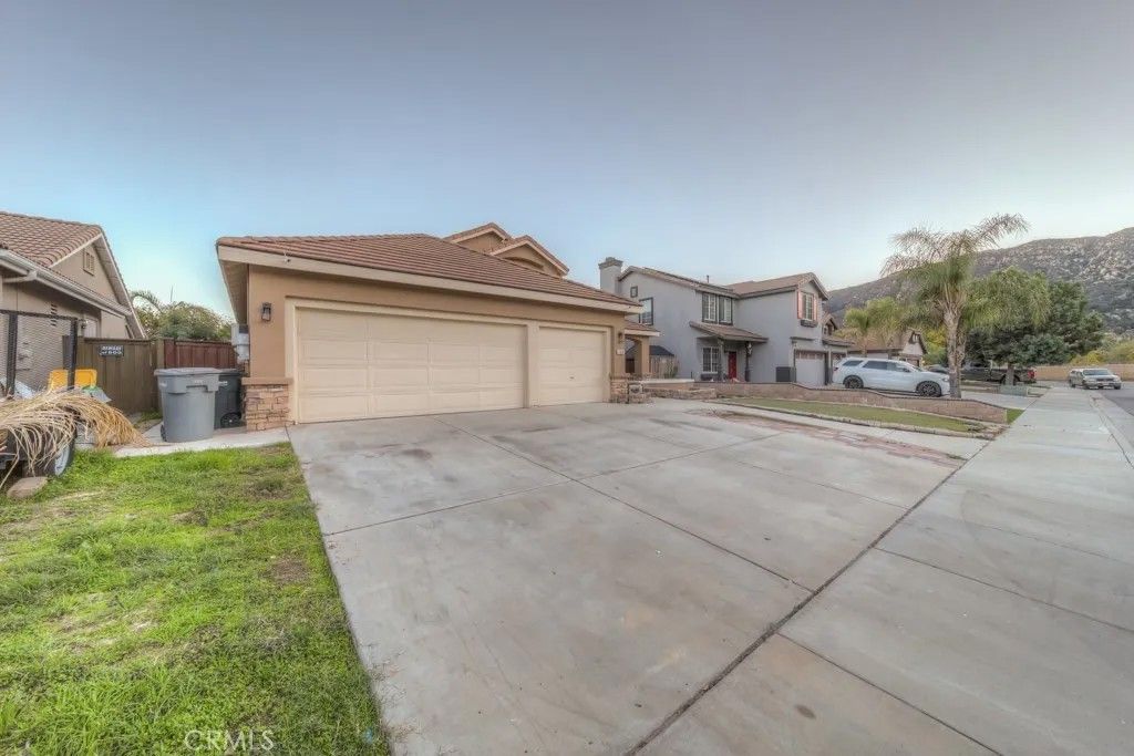 Photo of 1036 Meadowlake Lane, Lake Elsinore, CA 92530 (MLS # IG25280940)