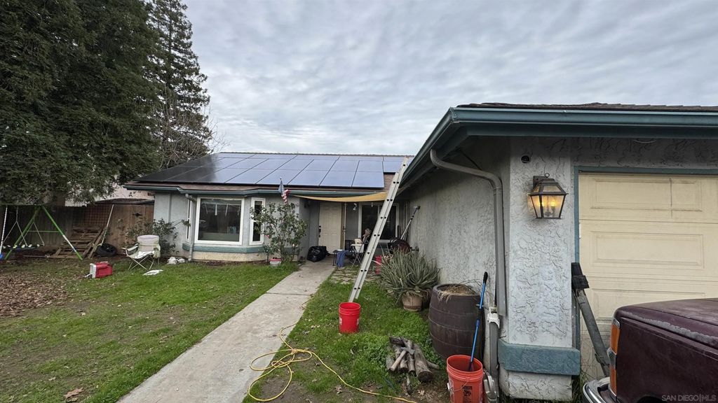 Photo of 3642 W Redlands Ave, Fresno, CA 93722 (MLS # 2600722)