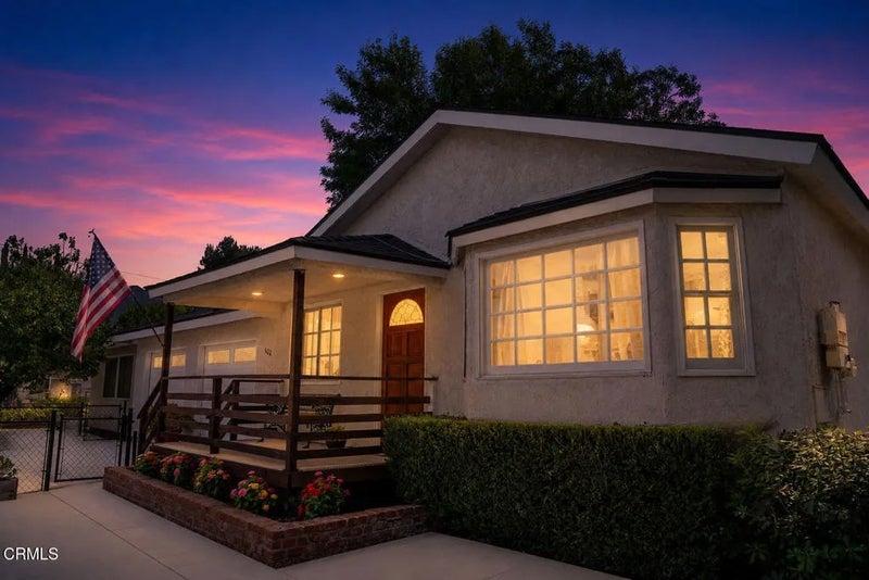 233 El Plano Drive
