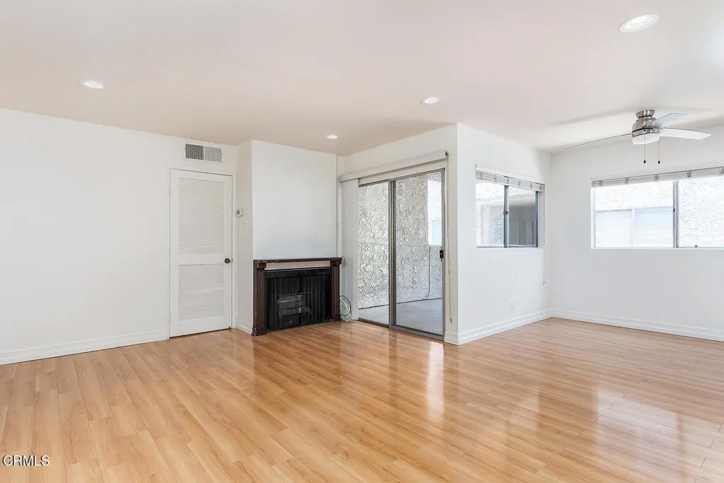 2386 E Del Mar Boulevard 220