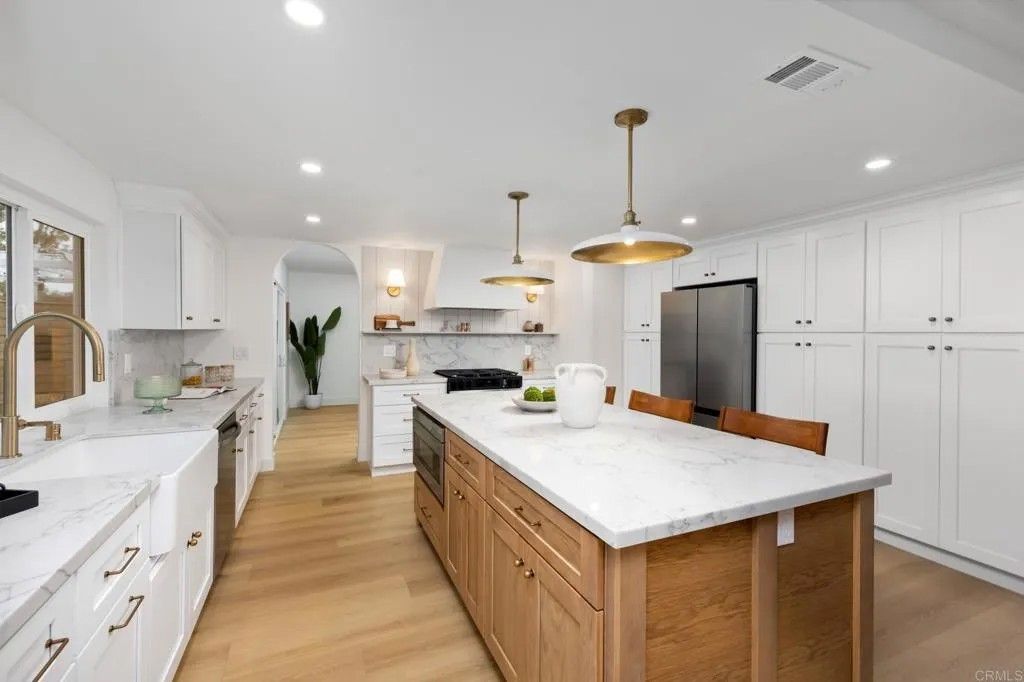 Photo of 24712 San Vincent Ln, Mission Viejo, CA 92691 (MLS # PTP2600633)