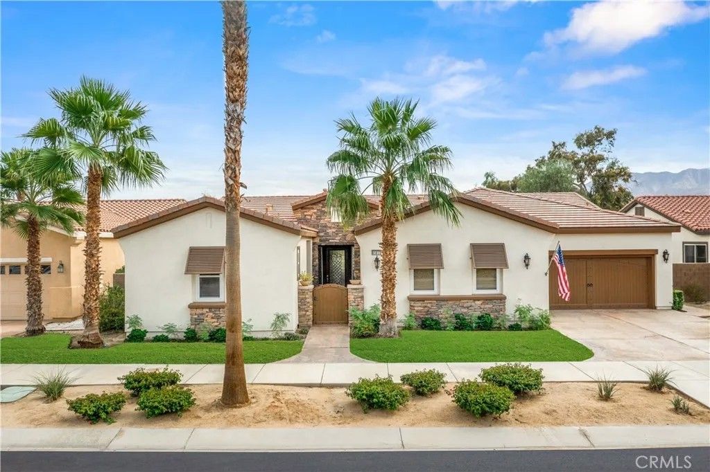 Photo of 81811 Prism Dr, La Quinta, CA 92253 (MLS # NP26008841)