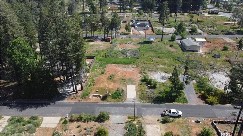 14002 Pineland