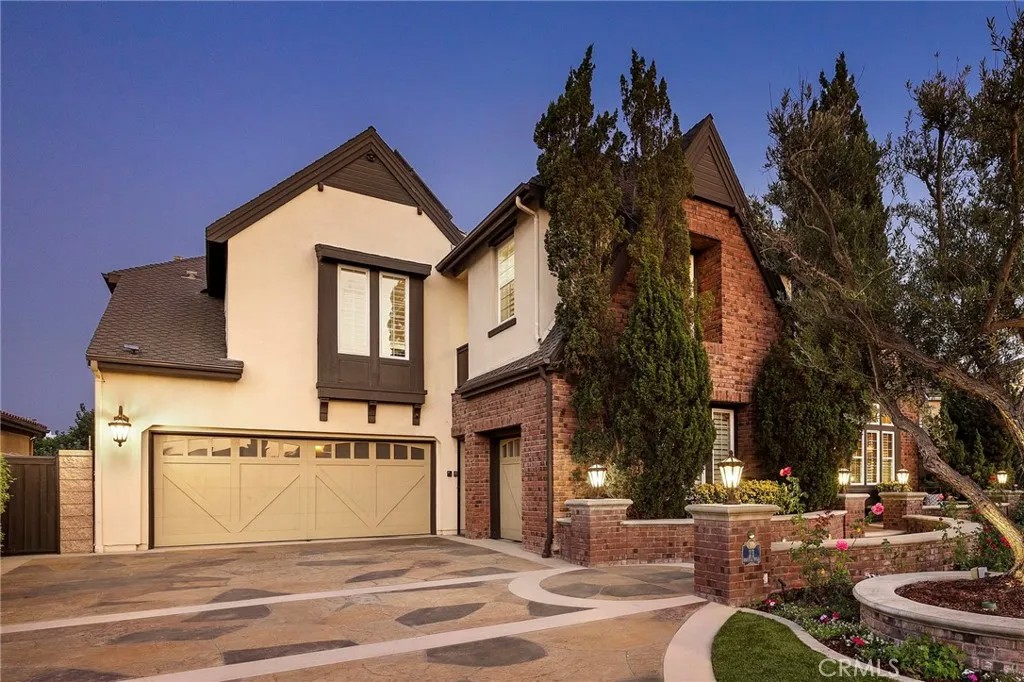 23 Merrill Hill