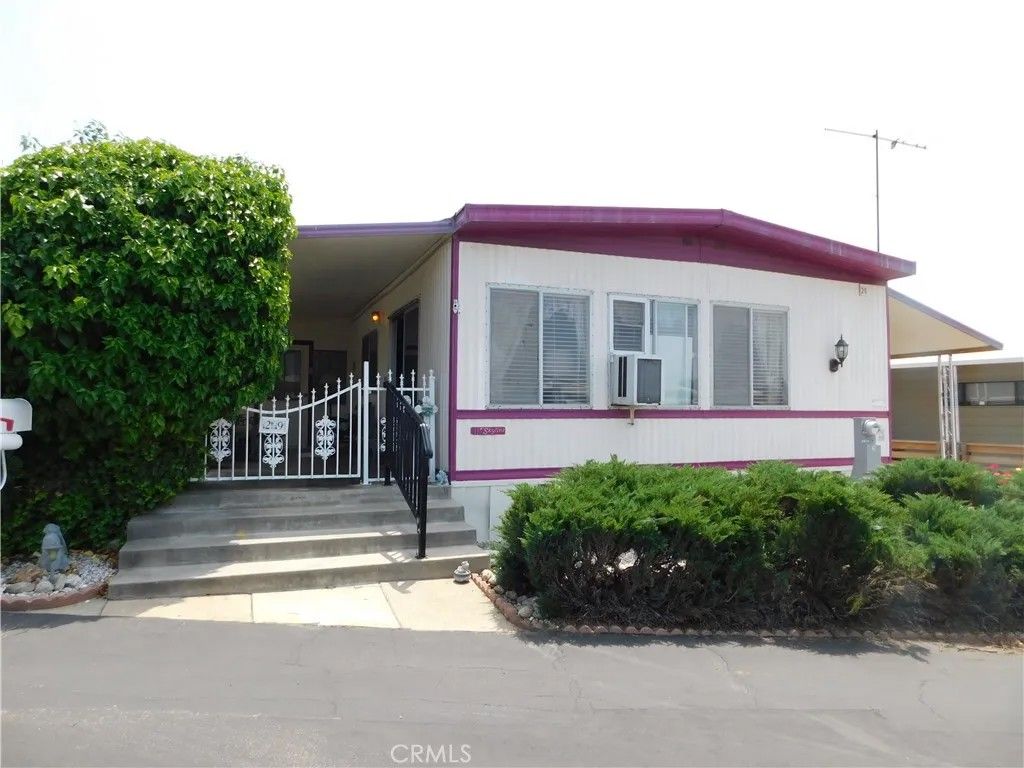 Photo of 10675 Bryant ST #29, Yucaipa, CA 92399 (MLS # IG26107629)