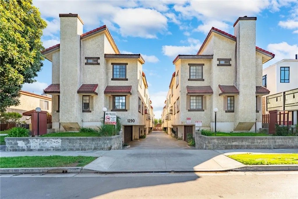 Photo of 1290 Elm Avenue #D, San Gabriel, CA 91775 (MLS # WS26010973)