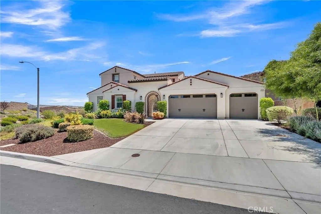 Photo of 12237 Cortona Place, Riverside, CA 92503 (MLS # IV26049284)