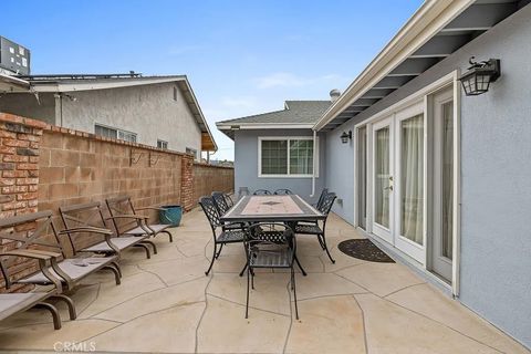 Tiny photo for 16900 Mayall Street, North Hills, CA 91343 (MLS # SR25239783)