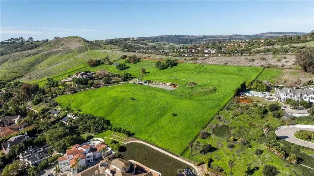 Photo of 31641 Peppertree Bend, San Juan Capistrano, CA 92675 (MLS # OC26172459)