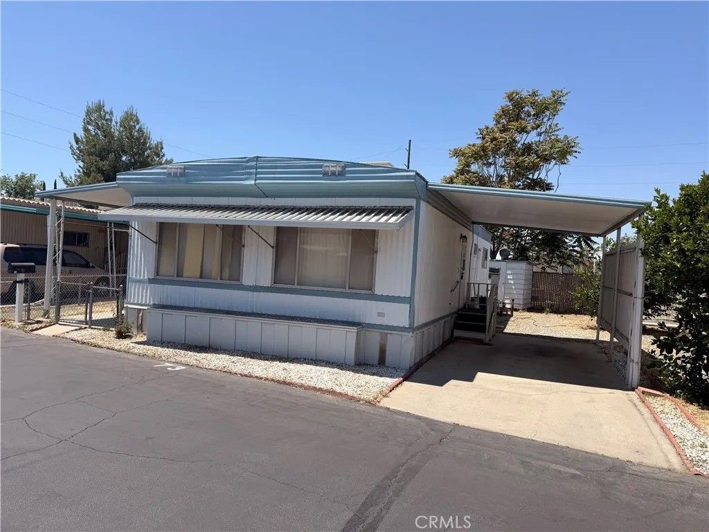 Photo of 999 S Santa Fe AVE #73, San Jacinto, CA 92583 (MLS # TR26101450)