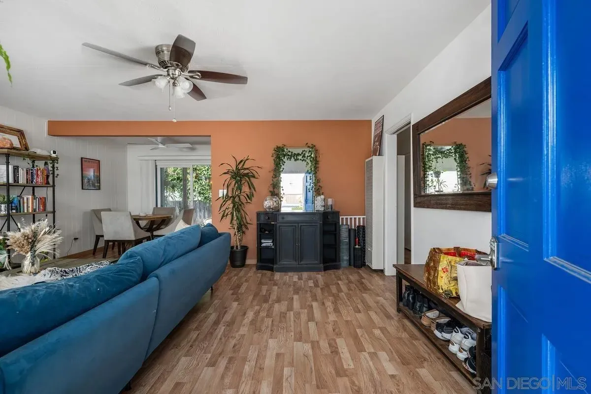 San Diego, California 92109, United States, 5 Bedrooms Bedrooms, ,3 BathroomsBathrooms,Residential,Active,189043