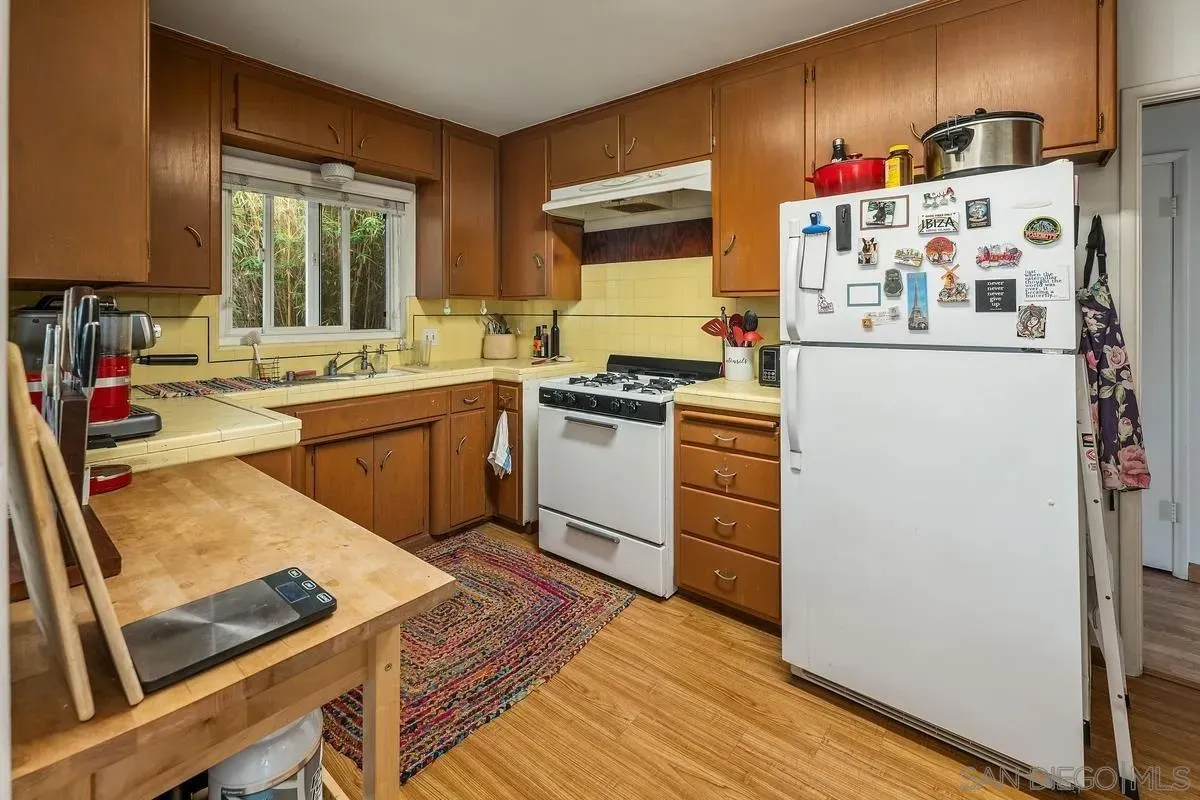 San Diego, California 92109, United States, 5 Bedrooms Bedrooms, ,3 BathroomsBathrooms,Residential,Active,189043