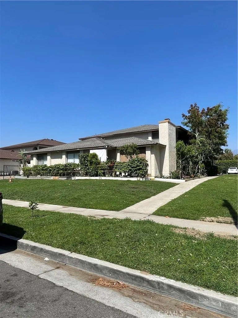 1140 Oxford Drive